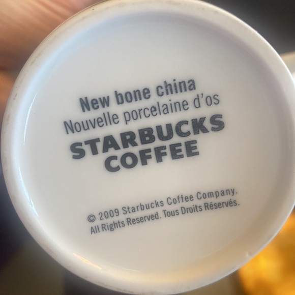 2009 STARBUCKS mug. - Picture 4 of 6